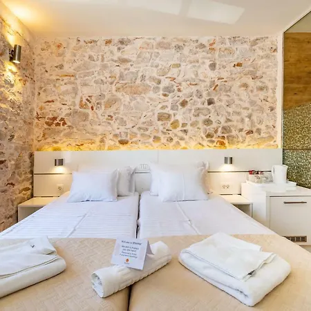 Idassa Palace Gasthof Zadar