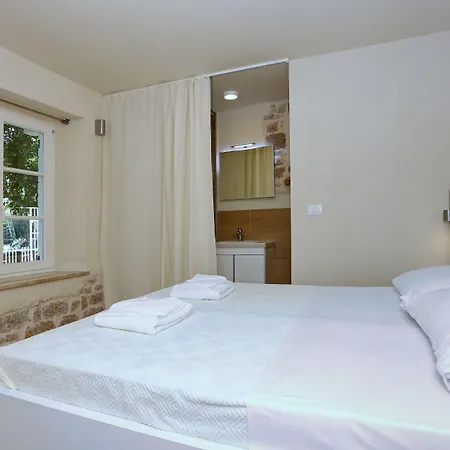 Gostinjska kuća Idassa Palace 3*