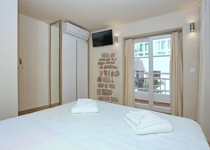 Idassa Palace Gostinjska kuća