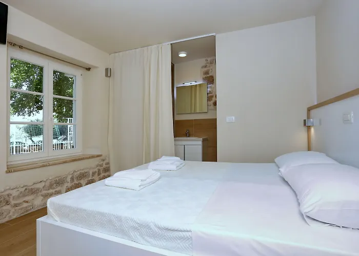 Gostinjska kuća Idassa Palace 3*