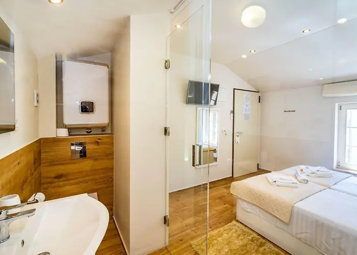 Gostinjska kuća Idassa Palace 3*